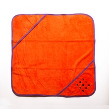 Load image into Gallery viewer, Dot Dot Pet - Highly Absorbent Bamboo Towels for dogs in Small and Medium 
