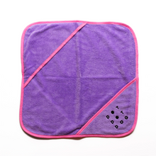 Load image into Gallery viewer, Dot Dot Pet - Highly Absorbent Bamboo Towels for dogs in Small and Medium 
